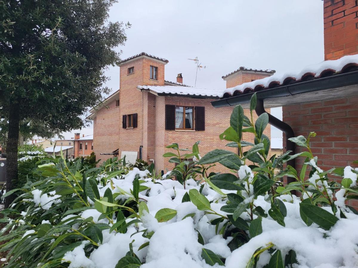 Palazzetto Del Pittore San Quirico d'Orcia Bagian luar foto